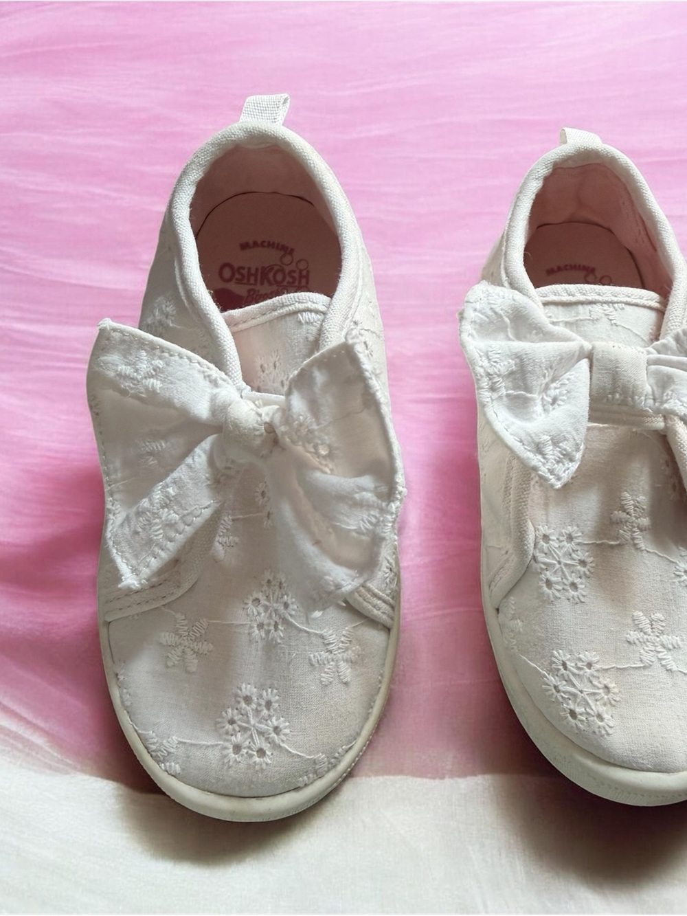 OshKosh B'gosh White Embroidered Bow Slip-On Kids Sneakers